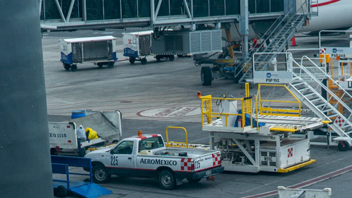 Ultimi blog aziendali su Il caricabatterie mobile per veicoli elettrici Door Energy guida l'elettrificazione aeroportuale dai rimorchiatori ai carrelli